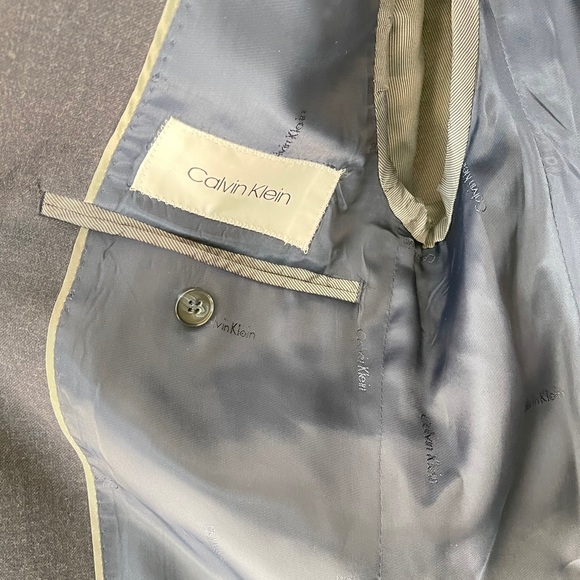 Calvin Klein Blue Two-Button Suit Jacket Sz 38R - Picture 7 of 9